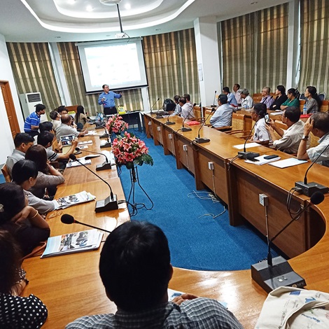 Seow Kok Hooi of AWT Fusion Malaysia delivers hands on training and demonstrations to Myanmar Engineering Society