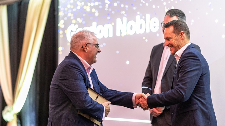 Gordon receiving Expect Award 